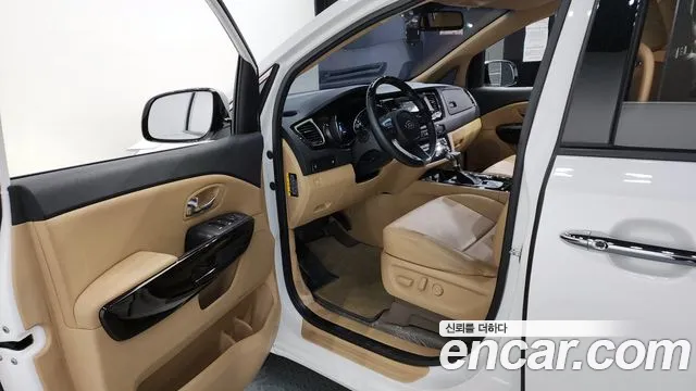 Kia The New Carnival id 2756885 из Кореи 11