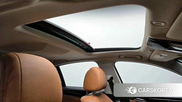 BMW 5 Series (G30) id 3834933 из Кореи 11