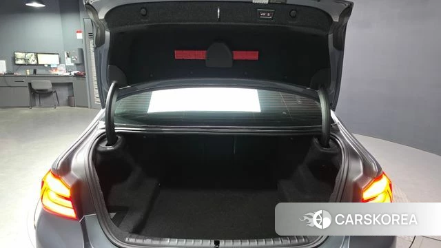 BMW 5 Series (G30) id 3860910 из Кореи 11