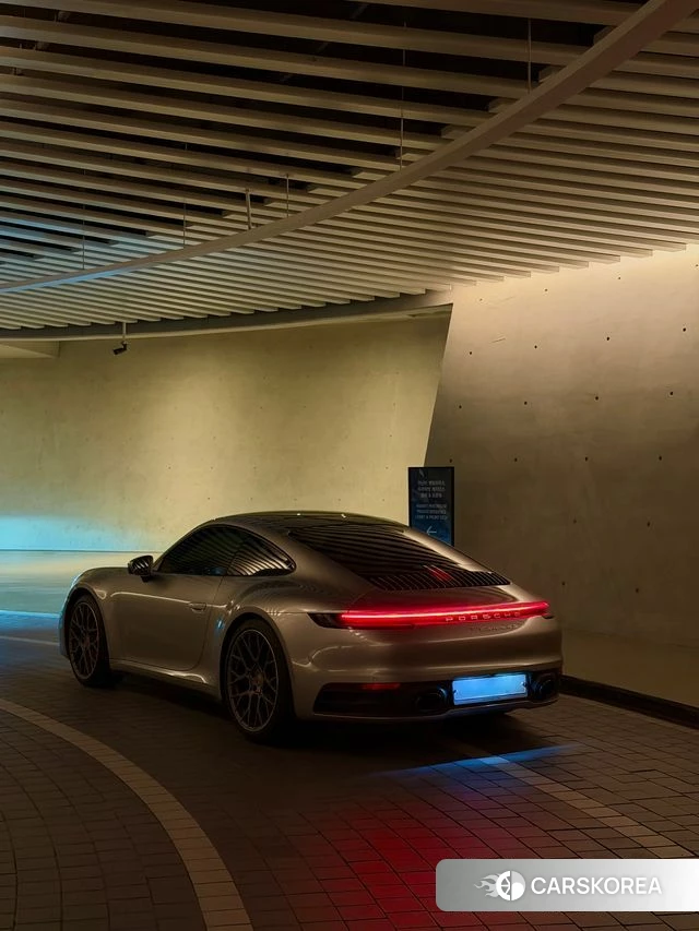 Porsche 911(992) id 4642409 из Кореи 11
