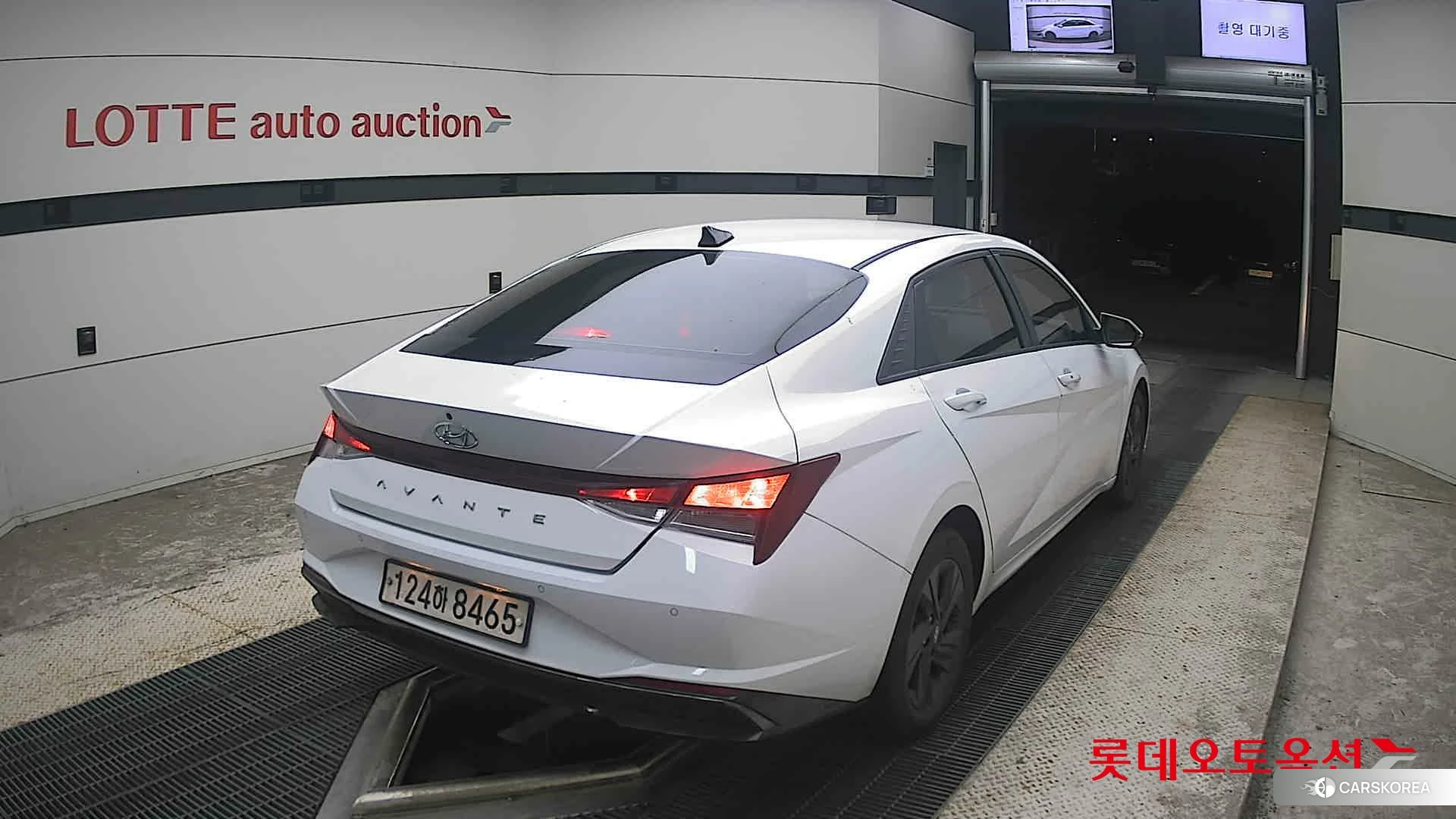 Hyundai Avante Hybrid id 4902379 из Кореи 11