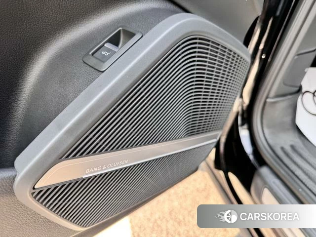 Audi Q5L id 4211480 из Китая 11