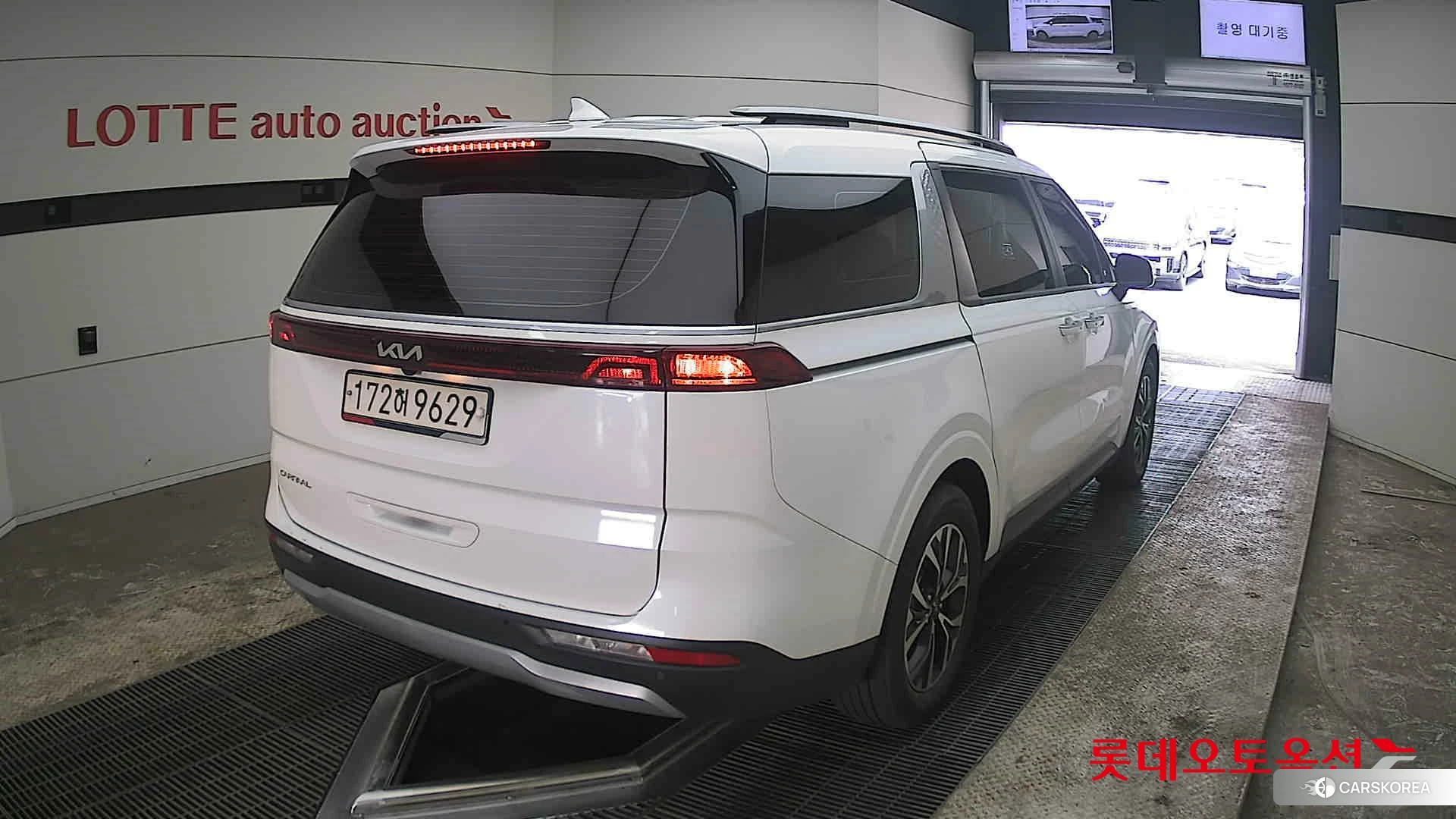 Kia Carnival id 3875747 из Кореи 11