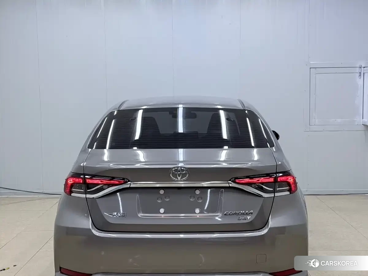 Toyota Corolla id 4589493 из Китая 11