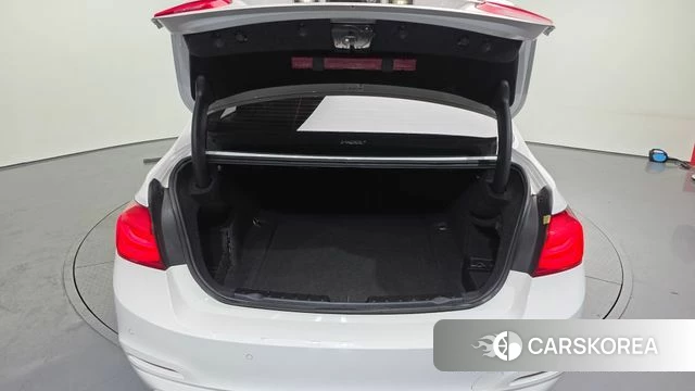 BMW 3 Series (F30) id 3845878 из Кореи 11