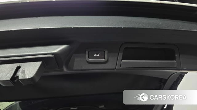 Land Rover Range Rover Velar id 4351270 из Кореи 11