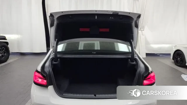 BMW 5 Series (G30) id 3028453 из Кореи 11