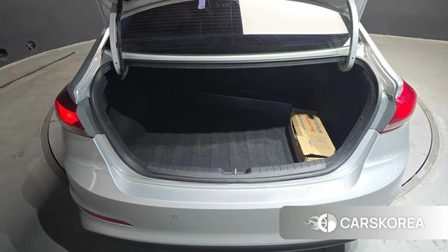 Hyundai Avante AD id 4536849 из Кореи 11