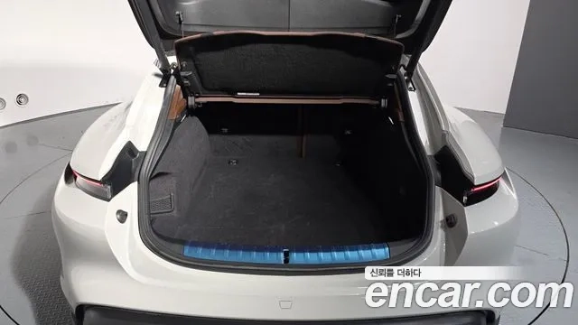 Porsche Taycan id 2954516 из Кореи 11