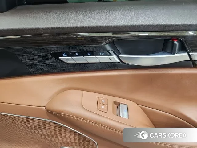 Genesis G90 id 3567847 из Кореи 11