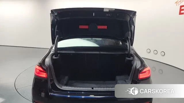 BMW 5 Series (G30) id 3317646 из Кореи 11