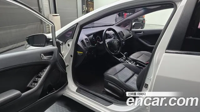 Kia The New K3 id 2584956 из Кореи 11