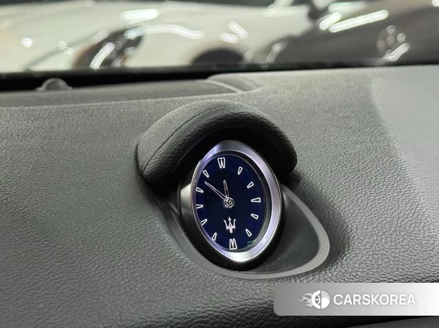 Maserati Ghibli id 3807790 из Кореи 11