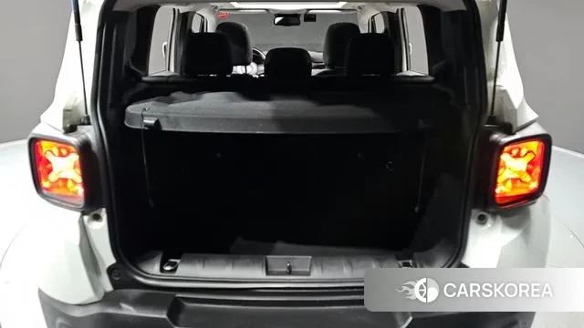 Jeep Renegade id 3284332 из Кореи 11