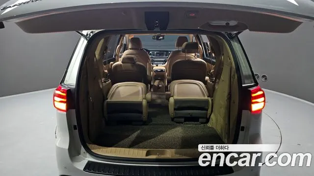 Kia The New Carnival id 2286857 из Кореи 11