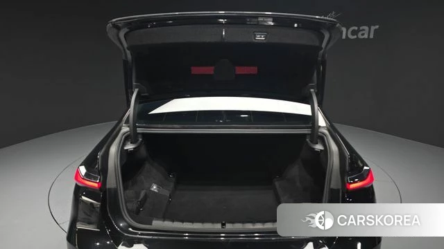 BMW 7 Series (G70) id 4349373 из Кореи 11