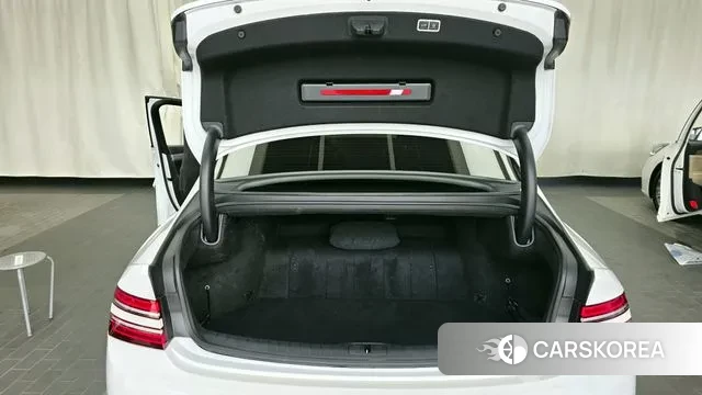 Genesis Electrified G80 (RG3) id 2989382 из Кореи 11