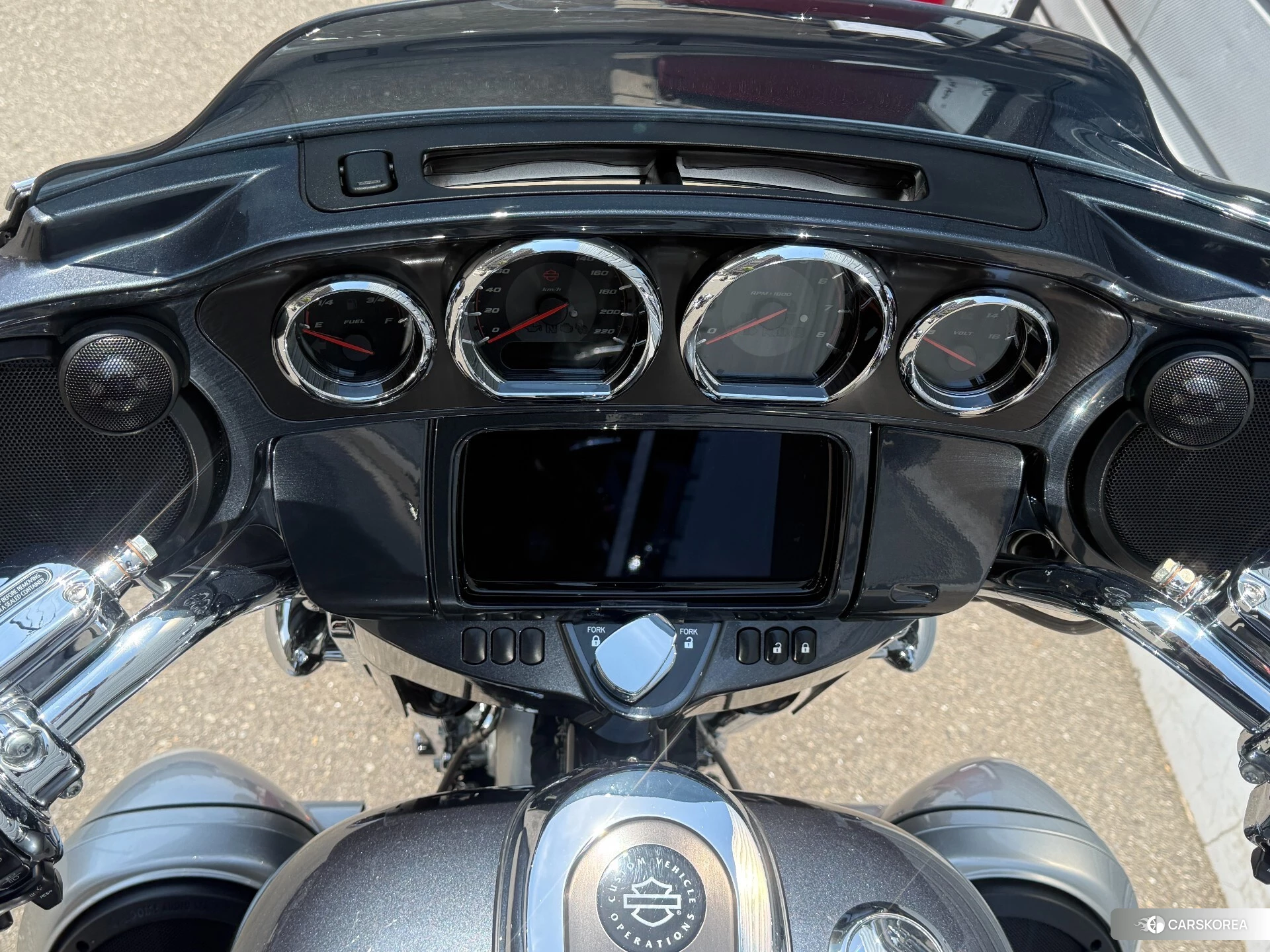 Harley-Davidson Street Glide FLHXSE1800 CVO id 4320197 из Японии 11