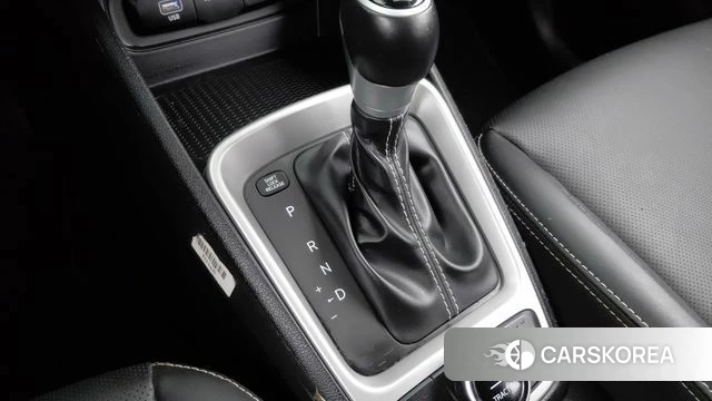 Hyundai Venue id 4898682 из Кореи 11