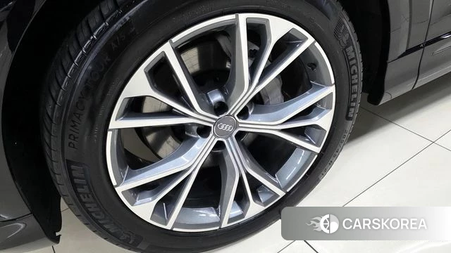 Audi Q8 (4M) id 4476610 из Кореи 11