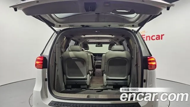 Kia The New Carnival id 2952150 из Кореи 11