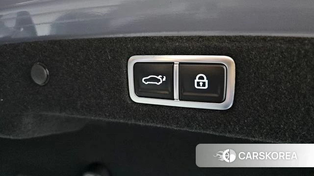 Hyundai Grandeur (GN7) id 3831633 из Кореи 11