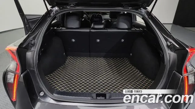 Toyota Prius 4th Generation id 2946389 из Кореи 11