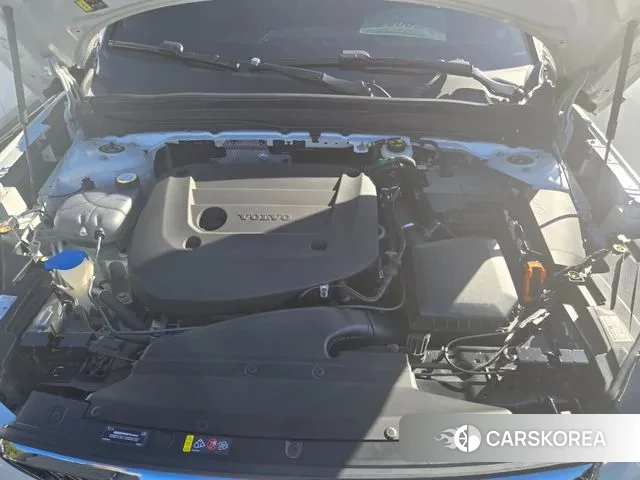 Volvo XC40 id 3348535 из Кореи 11