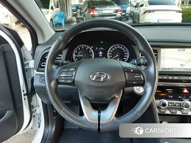 Hyundai The New Avante AD id 4390313 из Кореи 11