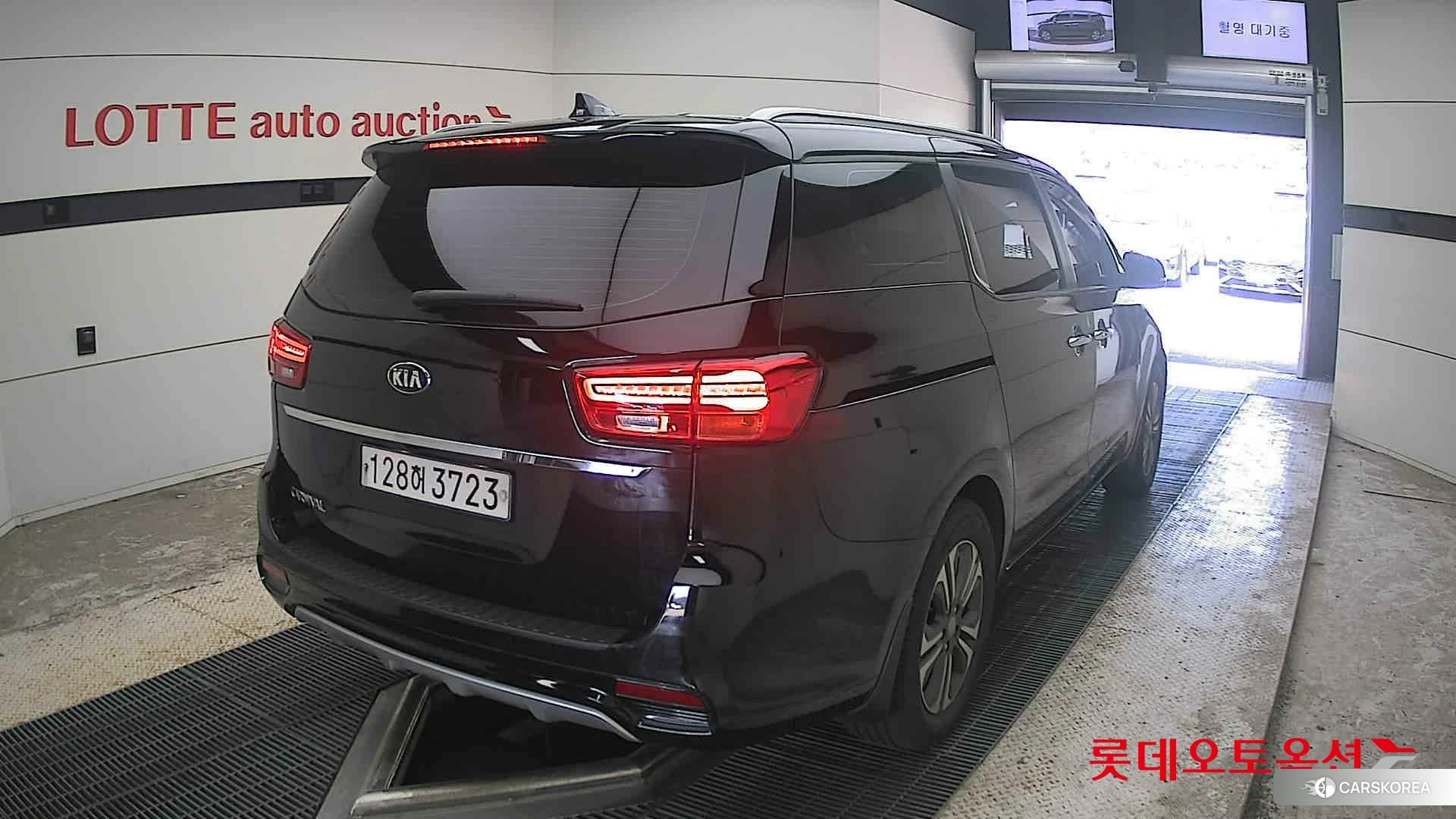 Kia Carnival id 4679358 из Кореи 11