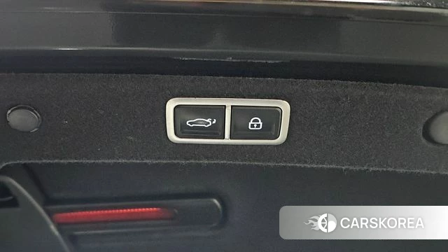 Hyundai Grandeur (GN7) id 4382283 из Кореи 11