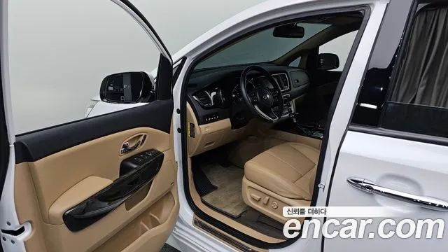 Kia The New Carnival id 2531521 из Кореи 11