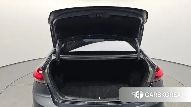 Hyundai Avante AD id 3698951 из Кореи 11