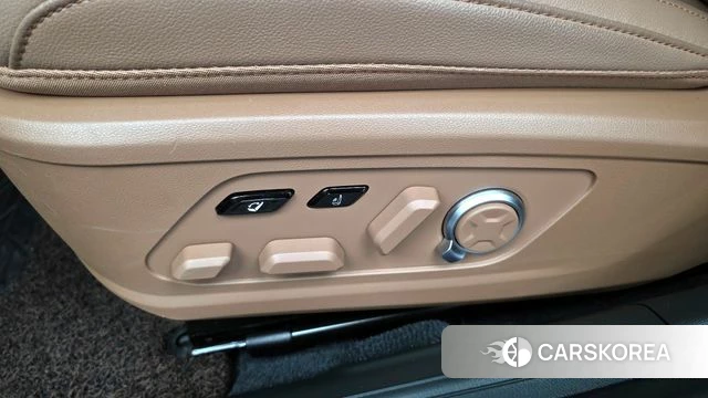 Hyundai Grandeur (GN7) id 3903219 из Кореи 11