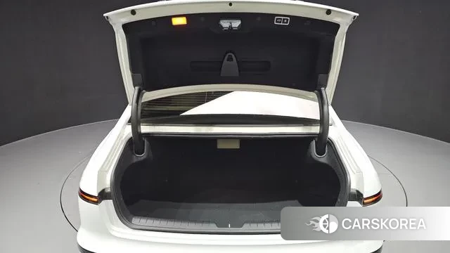 Hyundai Grandeur (GN7) id 3399902 из Кореи 11