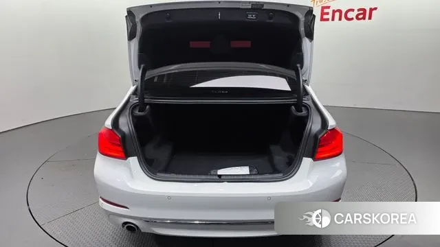 BMW 5 Series (G30) id 3396971 из Кореи 11