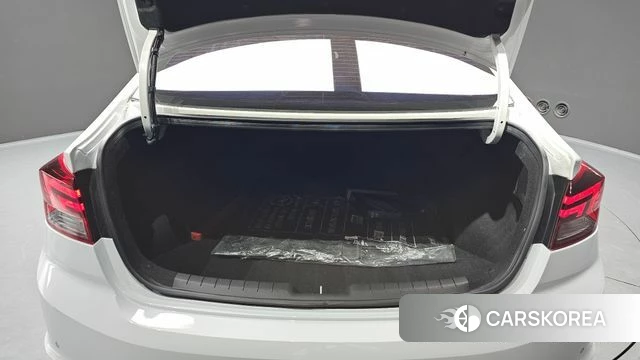 Hyundai The New Avante AD id 4520285 из Кореи 11