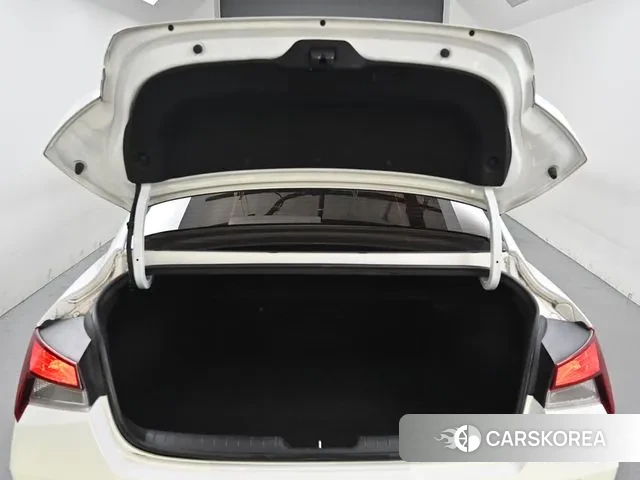 Hyundai Avante (CN7) id 3694903 из Кореи 11