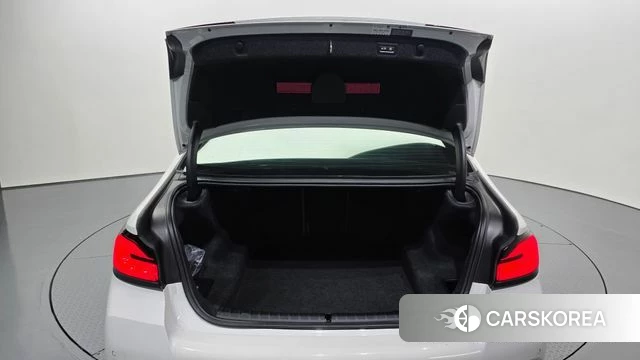 BMW 5 Series (G30) id 3935605 из Кореи 11