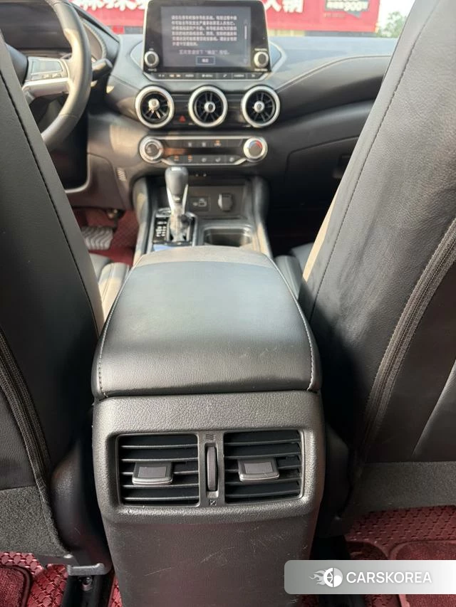 Nissan Xuan Yi id 4221584 из Китая 11
