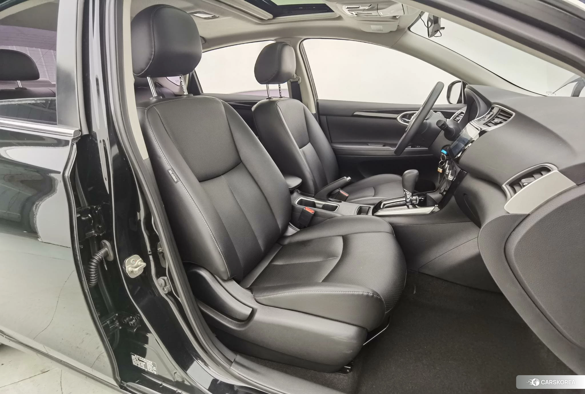 Nissan Xuan Yi id 4512461 из Китая 11
