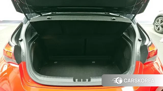 Hyundai Veloster (JS) id 3386298 из Кореи 11