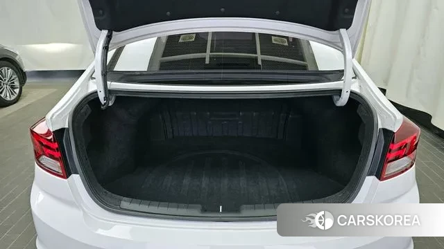 Hyundai The New Avante AD id 3583013 из Кореи 11