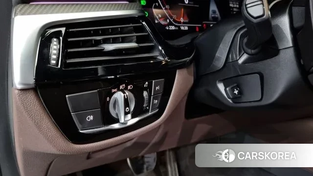 BMW 6 Series GT (G32) id 3366428 из Кореи 11