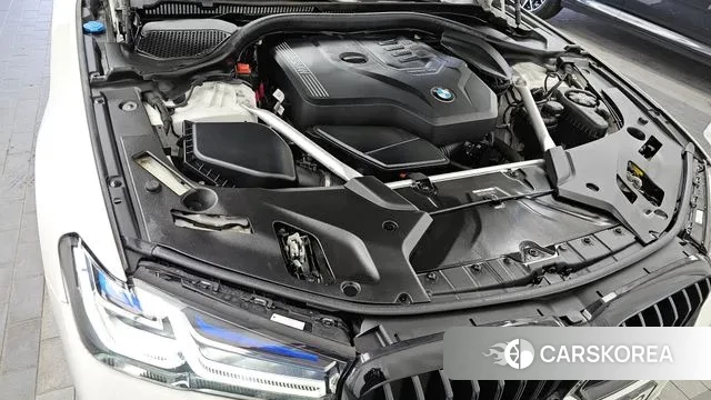 BMW 5 Series (G30) id 3487443 из Кореи 11