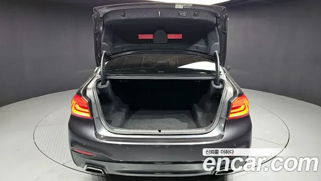 BMW 5 Series (G30) id 2819004 из Кореи 11