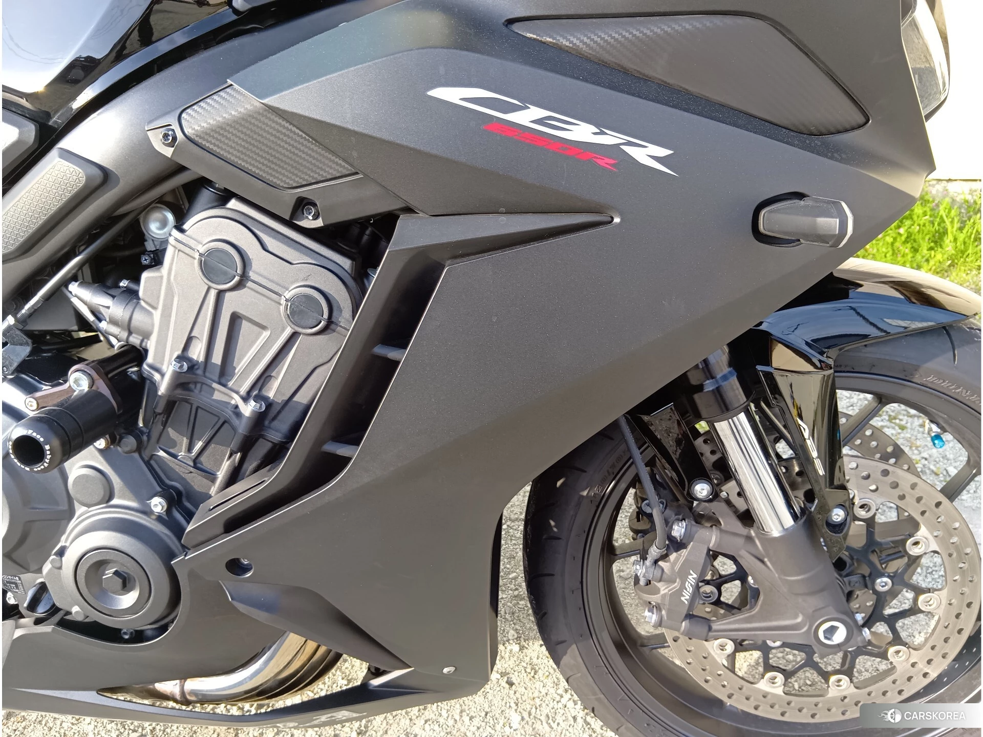 Проданный Honda CBR650R id 4184938 из Японии, фото 11