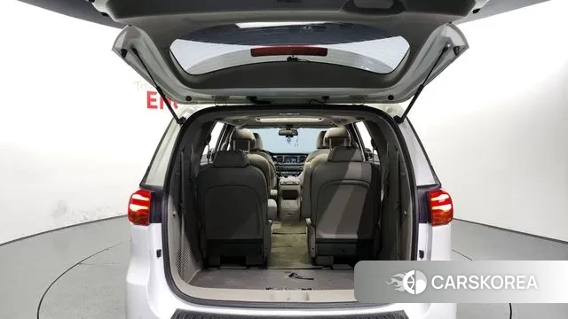 Kia The New Carnival id 2977184 из Кореи 11