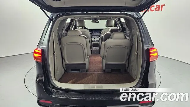 Kia The New Carnival id 2473178 из Кореи 11