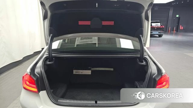 BMW 5 Series (G30) id 4285252 из Кореи 11